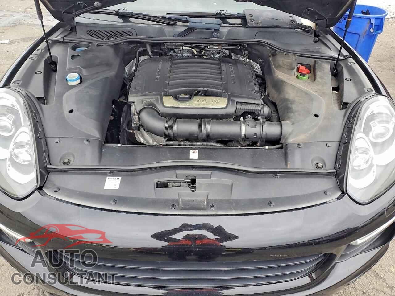 PORSCHE CAYENNE 2017 - WP1AA2A21HKA85006