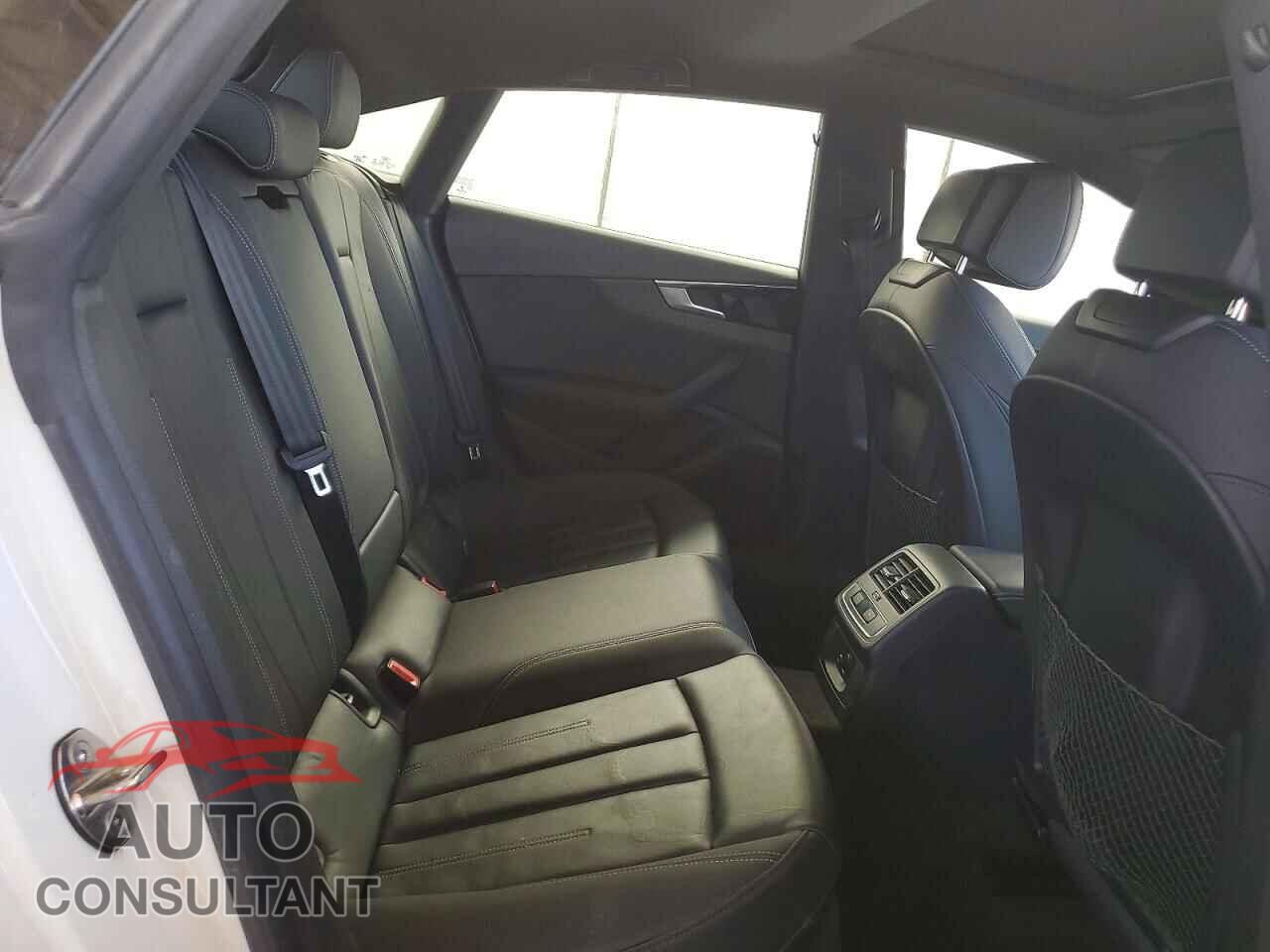 AUDI A5 2021 - WAUDACF53MA059429