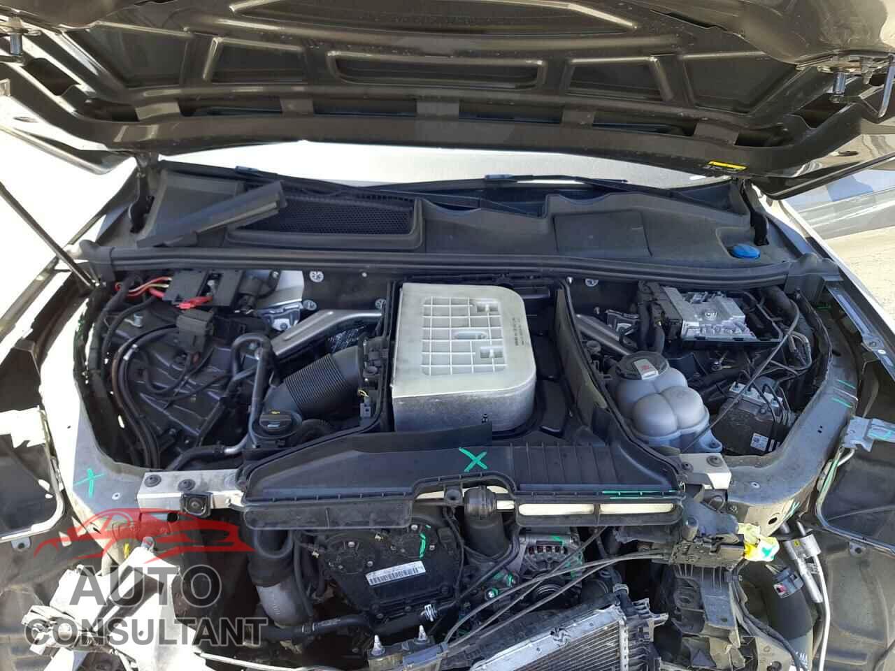 AUDI Q7 2018 - WA1LHAF76JD044394