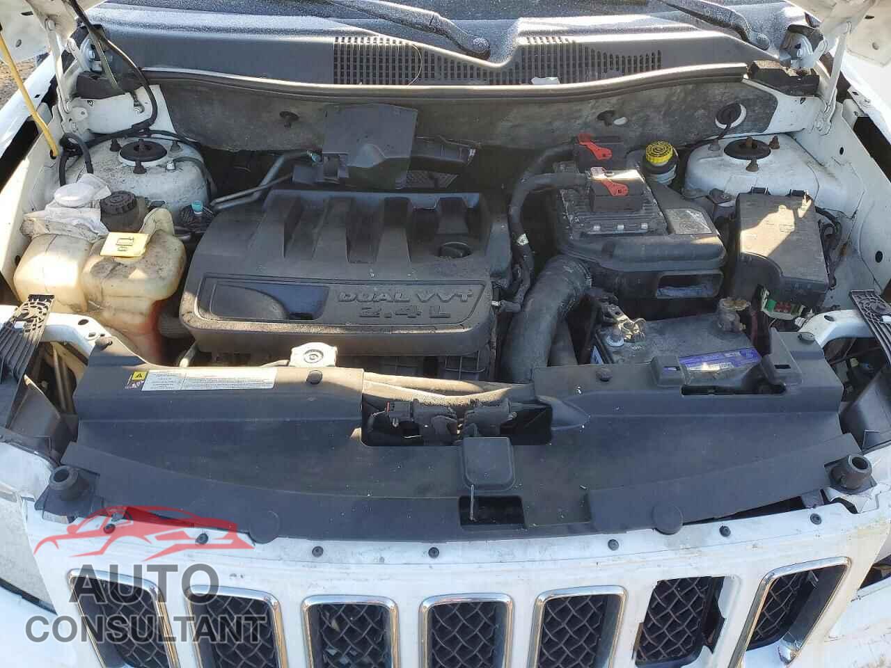 JEEP COMPASS 2011 - 1J4NF4FB0BD136543