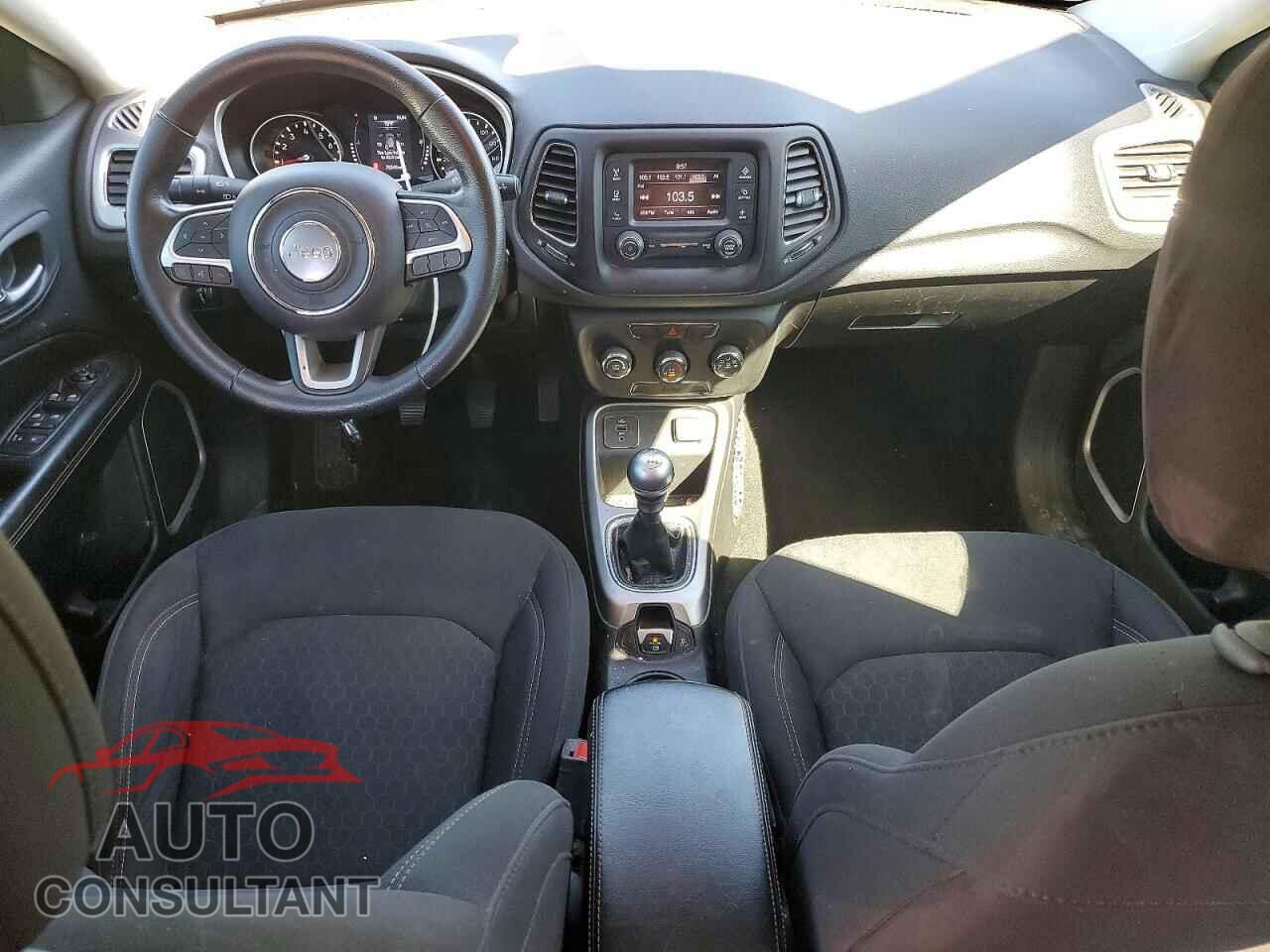 JEEP COMPASS 2017 - 3C4NJCAB4HT661288