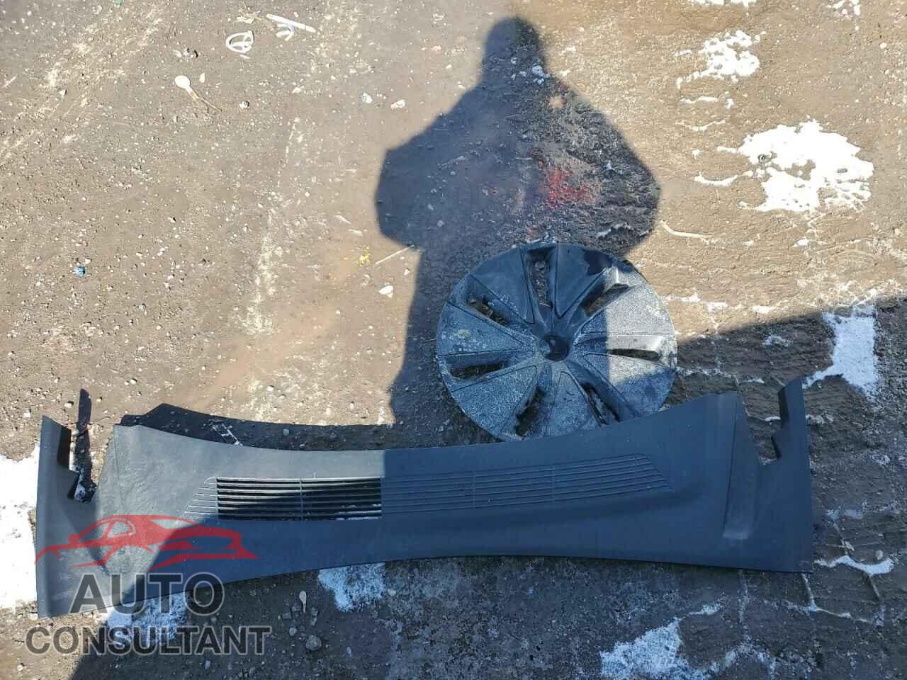 TESLA MODEL 3 2024 - LRW3E7EB7RC101403
