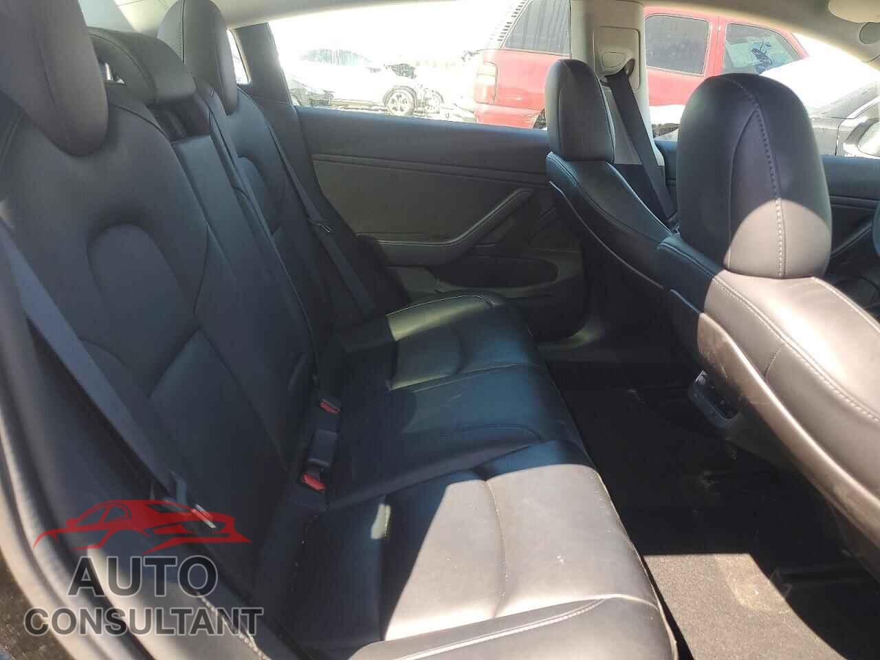 TESLA MODEL 3 2019 - 5YJ3E1EB0KF453425