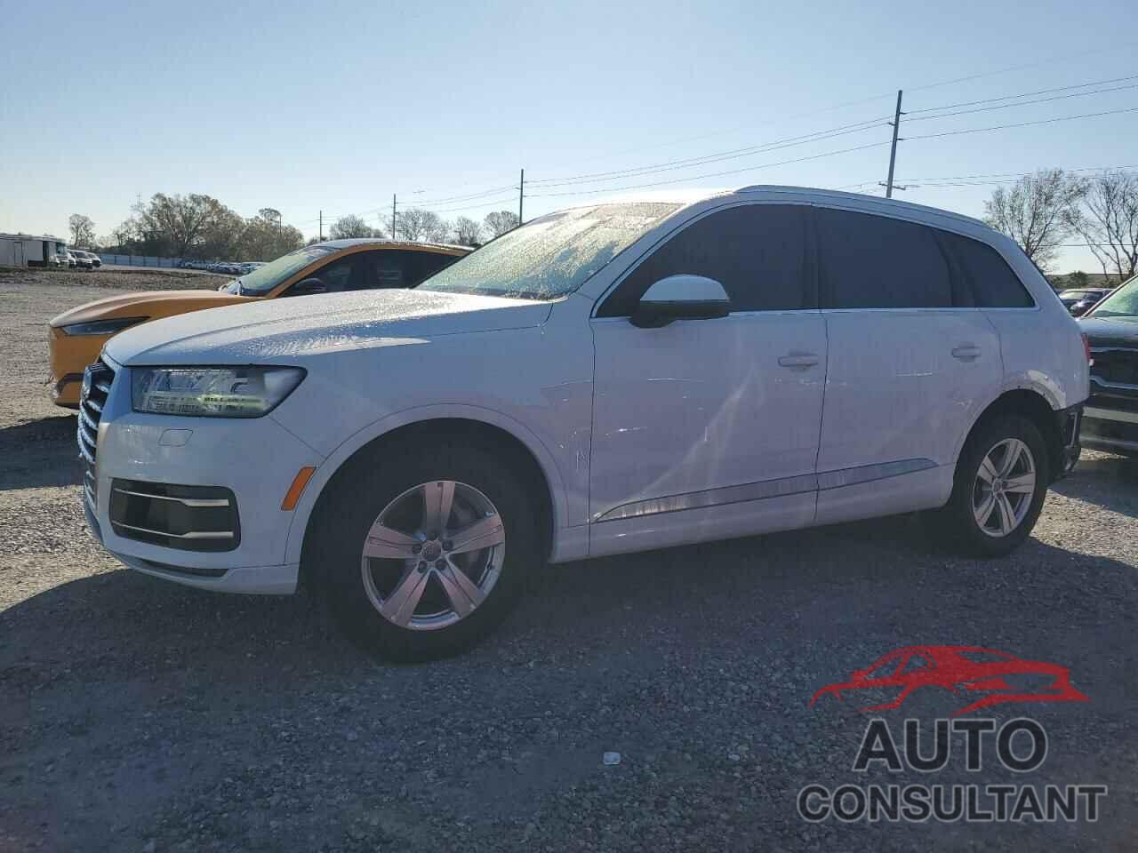 AUDI Q7 2019 - WA1LHAF74KD026218