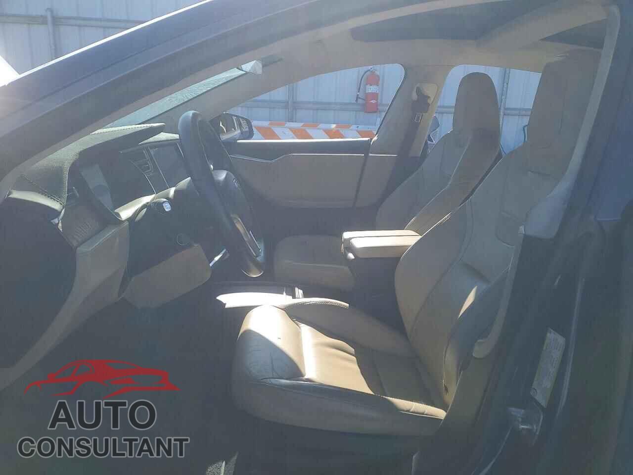 TESLA MODEL S 2016 - 5YJSA1E27GF174729