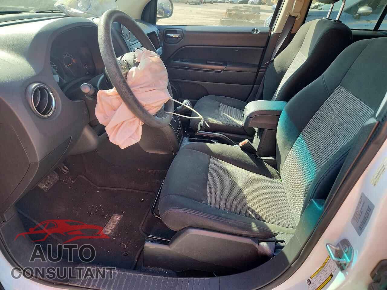 JEEP COMPASS 2017 - 1C4NJCBAXHD147649
