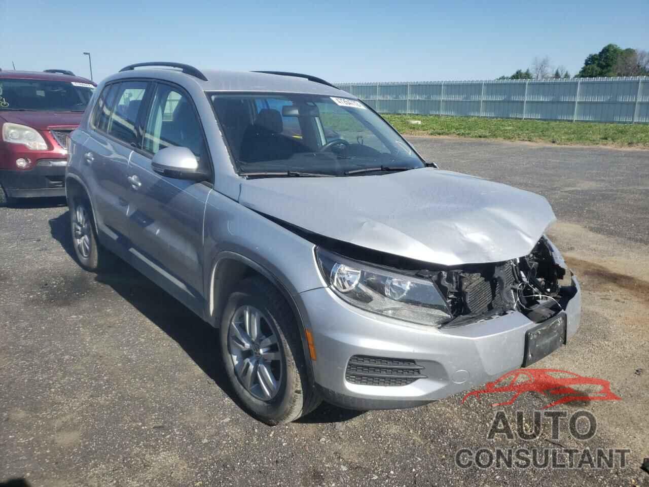 VOLKSWAGEN TIGUAN 2016 - WVGBV7AX9GW536334