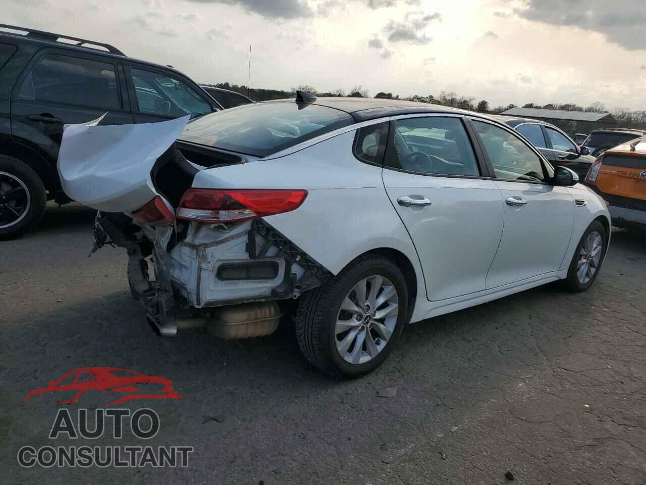 KIA OPTIMA 2016 - 5XXGT4L3XGG071430