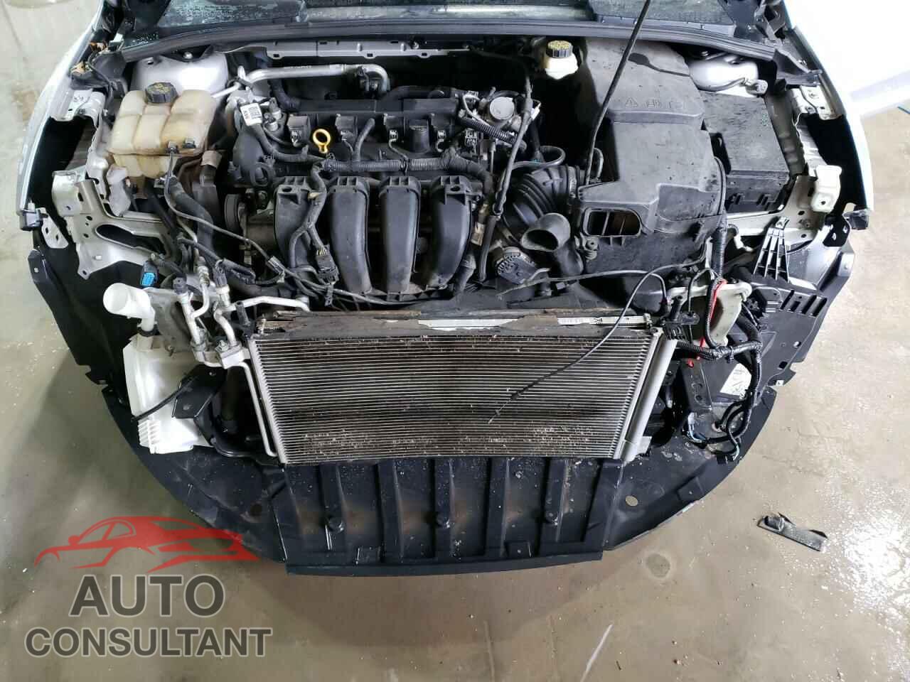 FORD FOCUS 2017 - 1FADP3F25HL232584