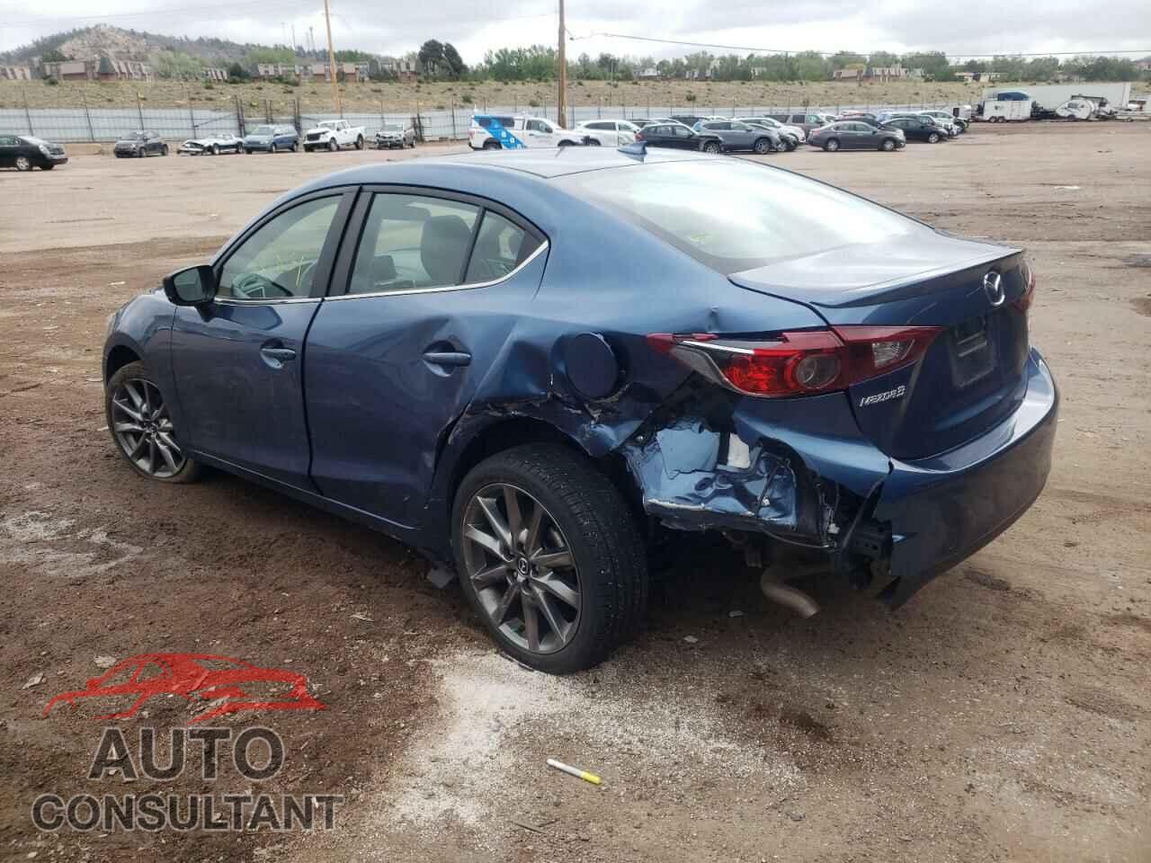 MAZDA 3 2018 - 3MZBN1V35JM230874