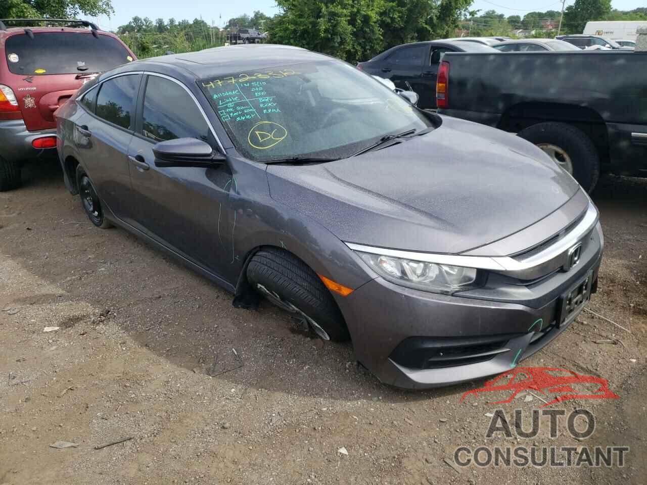 HONDA CIVIC 2018 - 2HGFC2F74JH588260