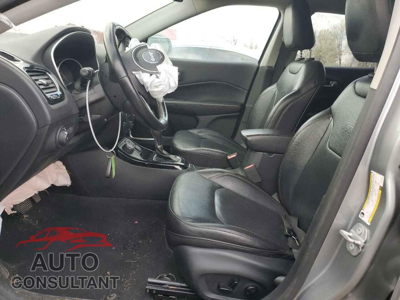 JEEP COMPASS 2020 - 3C4NJDCB1LT221220