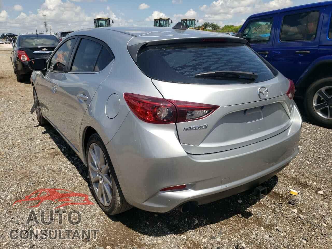 MAZDA 3 2017 - 3MZBN1L70HM121996