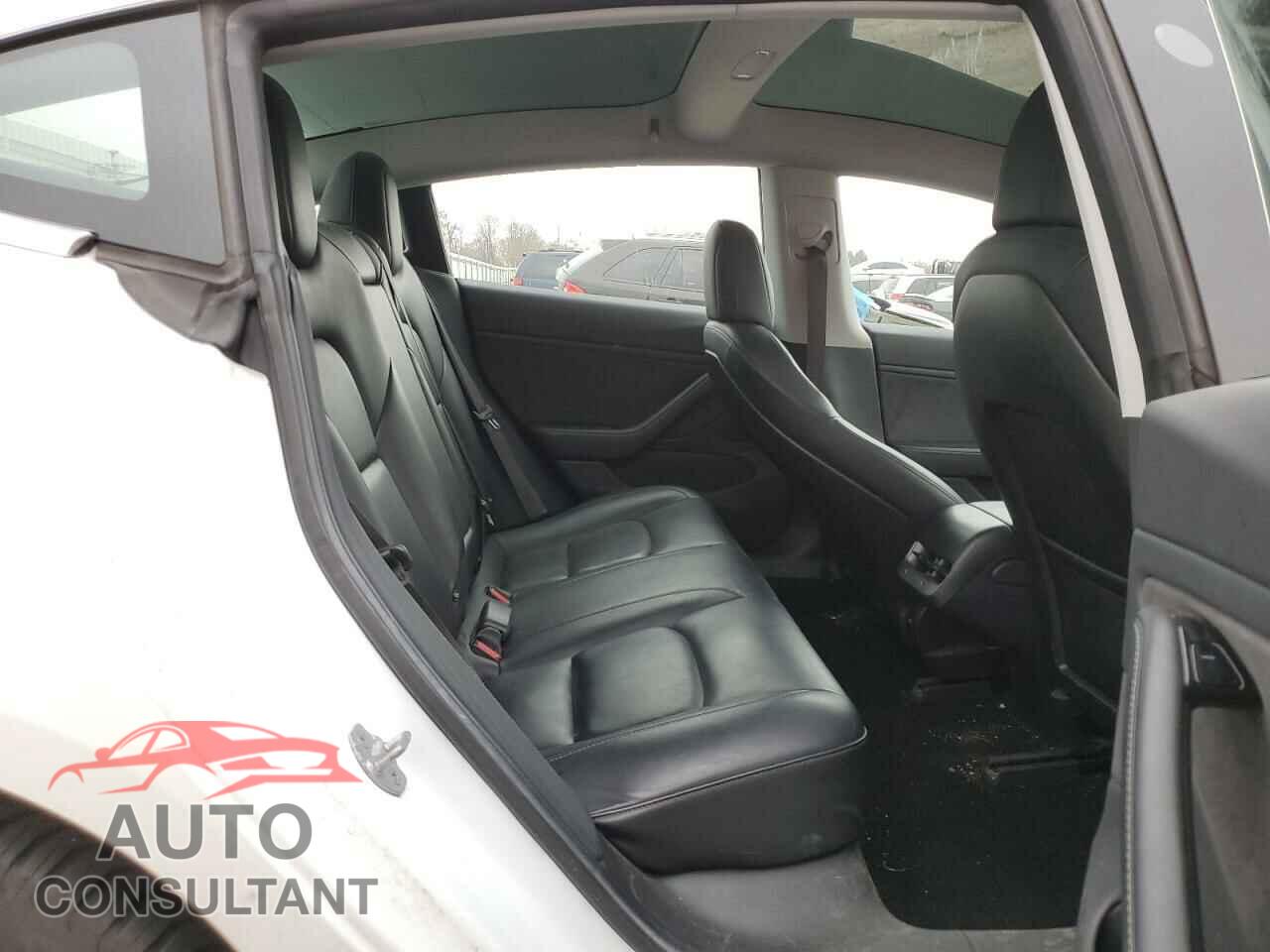 TESLA MODEL 3 2018 - 5YJ3E1EB9JF066712