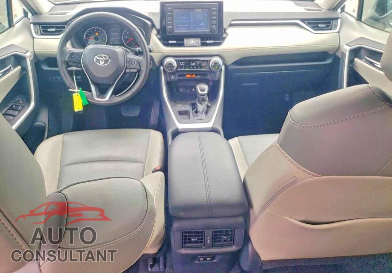 TOYOTA RAV4 2019 - 2T3C1RFV4KC014730