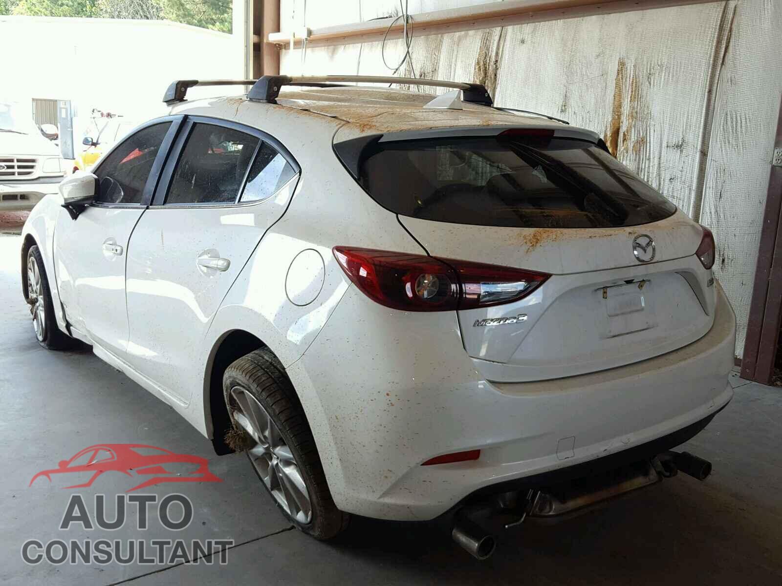 MAZDA 3 2017 - JM1BN1M35H1108723