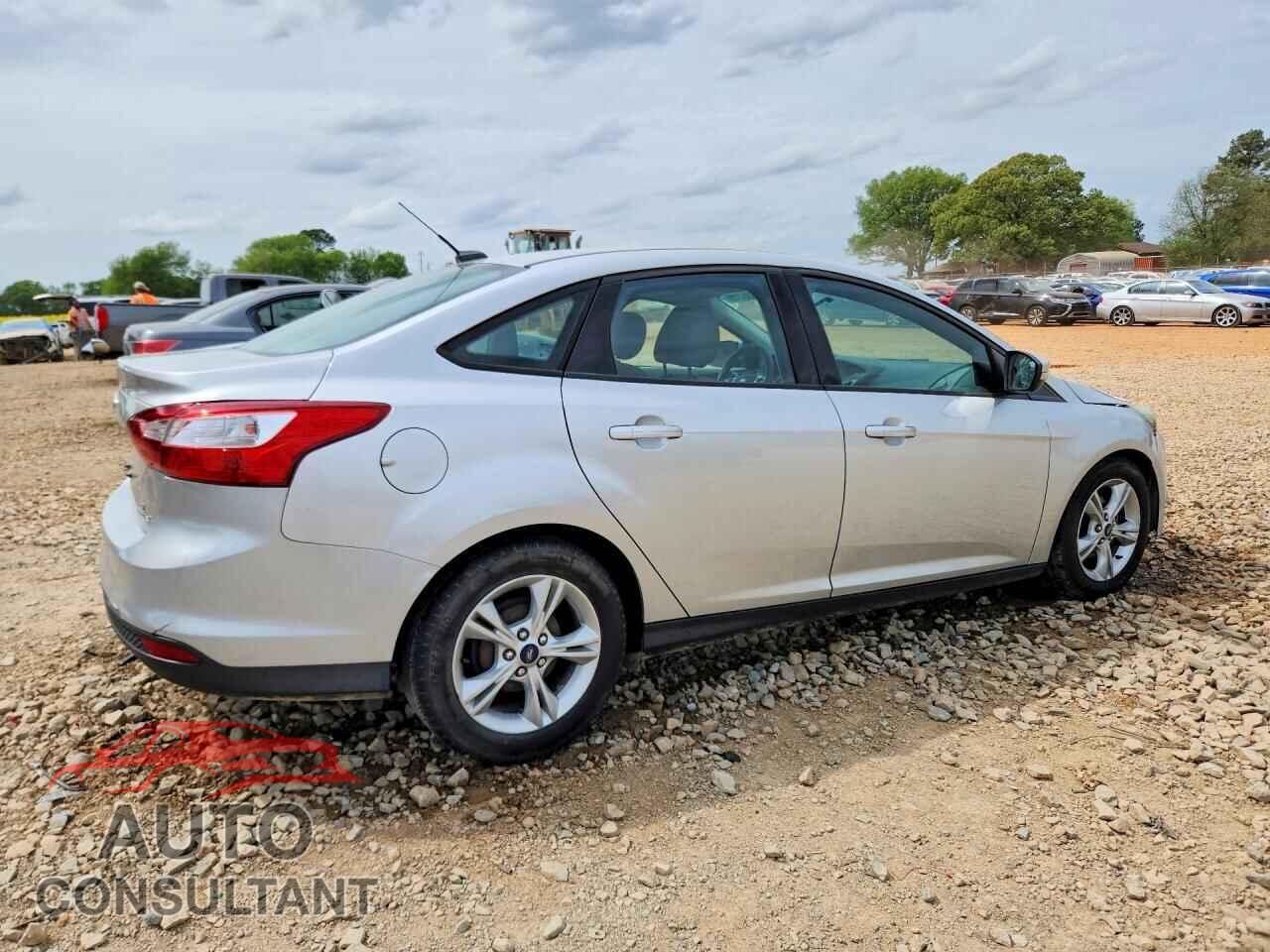 FORD FOCUS 2014 - 1FADP3F26EL410210