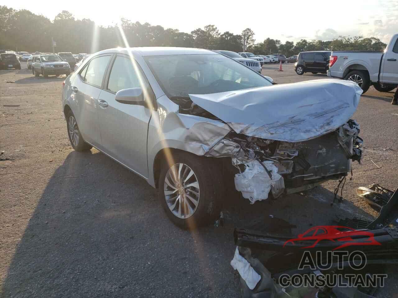TOYOTA COROLLA 2018 - 5YFBURHE2JP763999