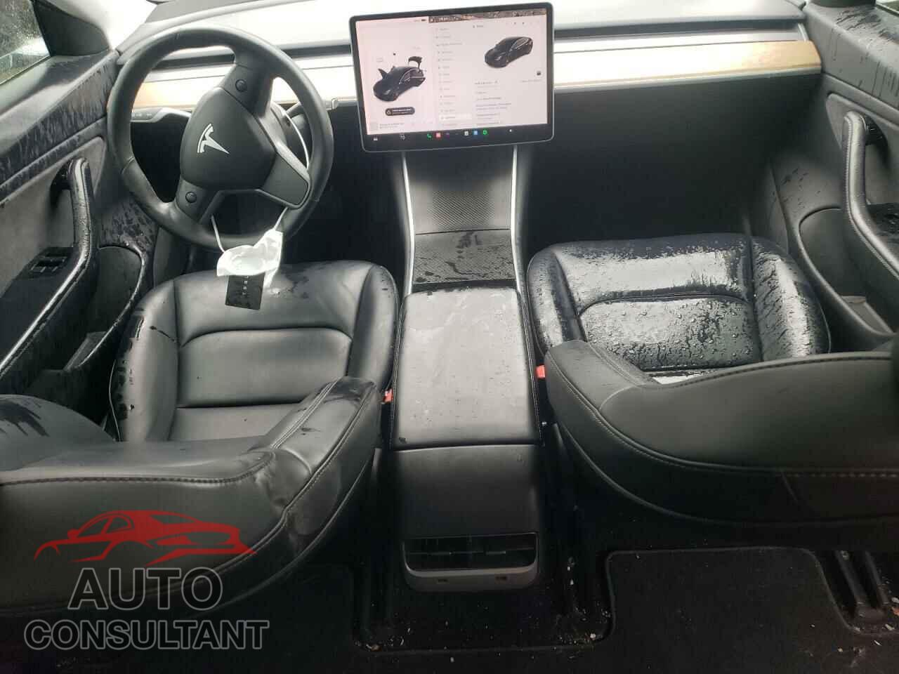 TESLA MODEL 3 2018 - 5YJ3E1EA5JF038865