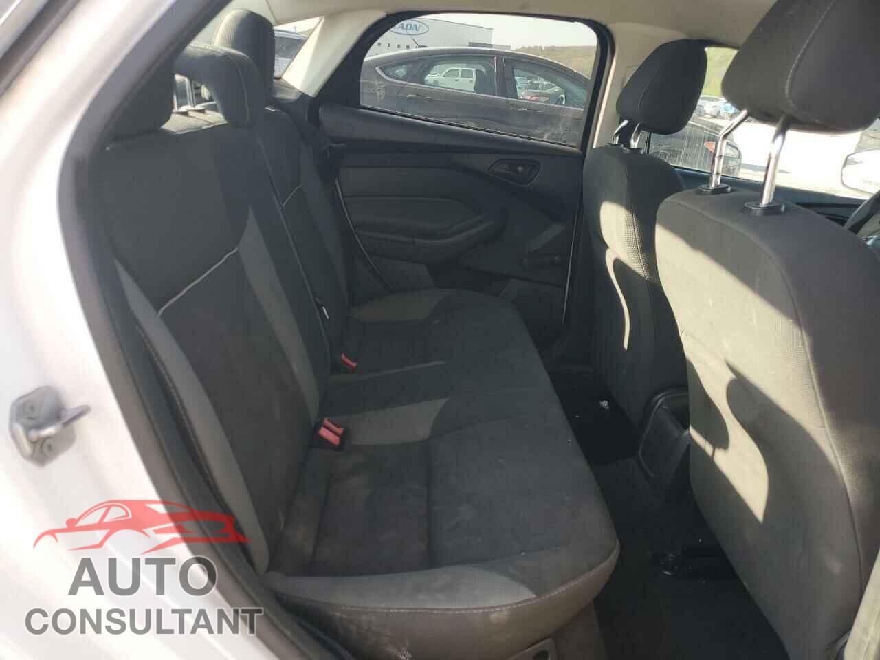FORD FOCUS 2013 - 1FADP3E26DL176750