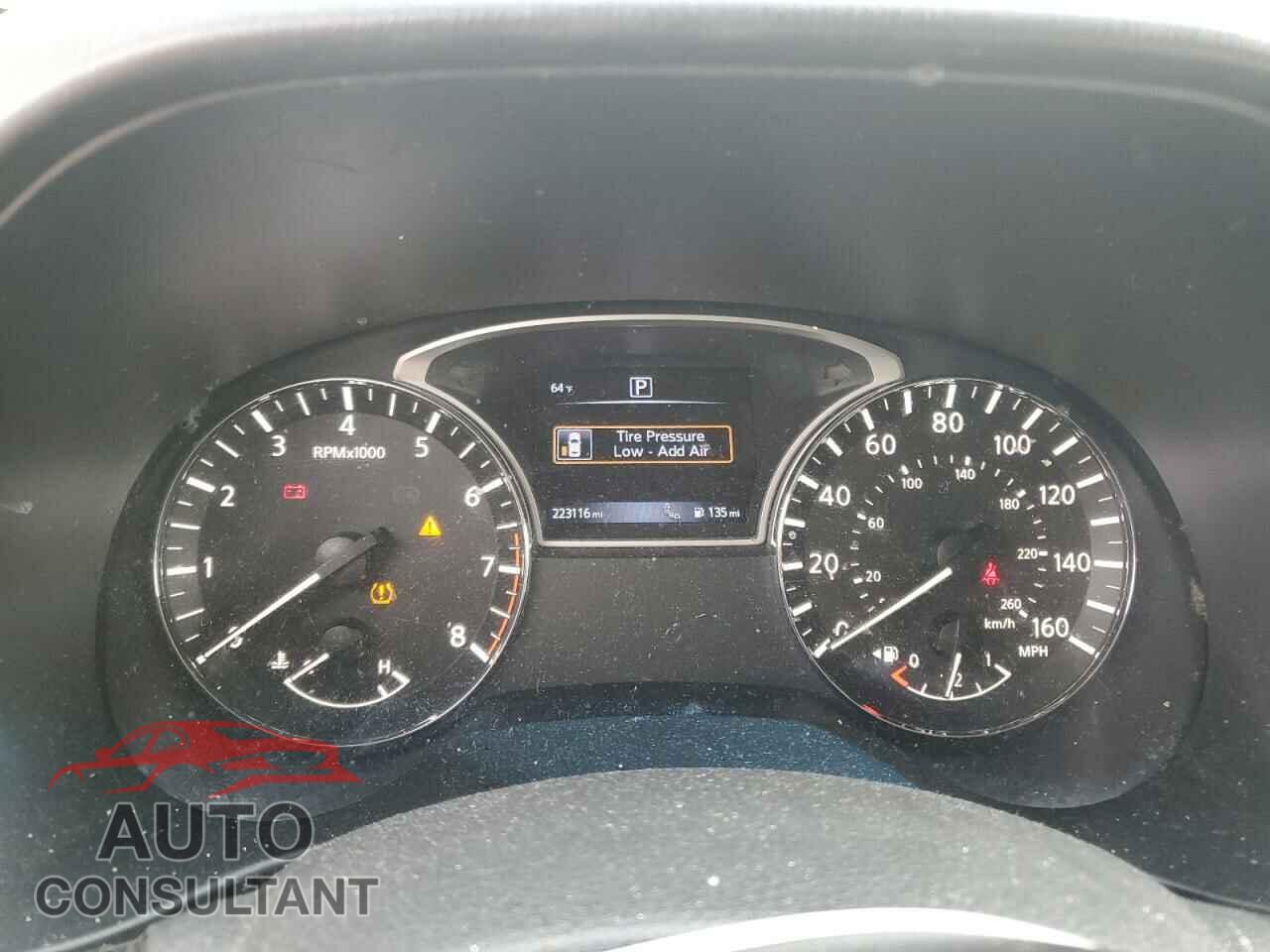NISSAN PATHFINDER 2017 - 5N1DR2MN2HC629130