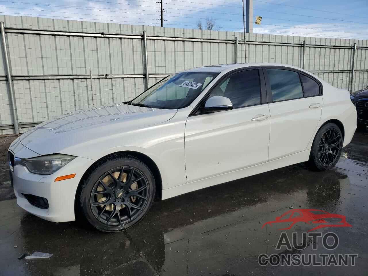 BMW 3 SERIES 2014 - WBA3B9G51ENR91164