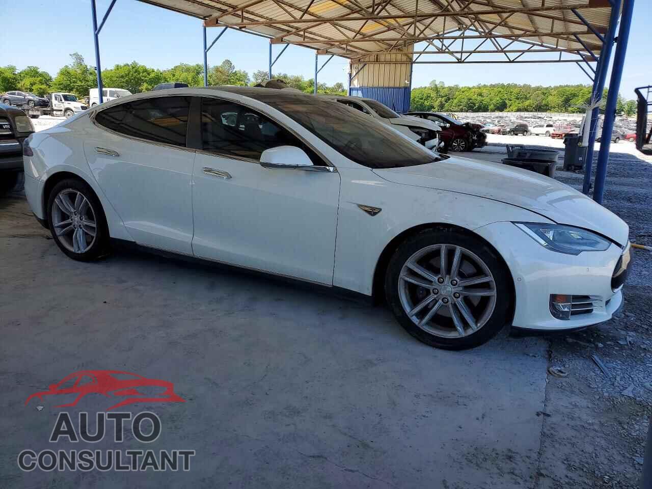 TESLA MODEL S 2015 - 5YJSA1E23FF116633
