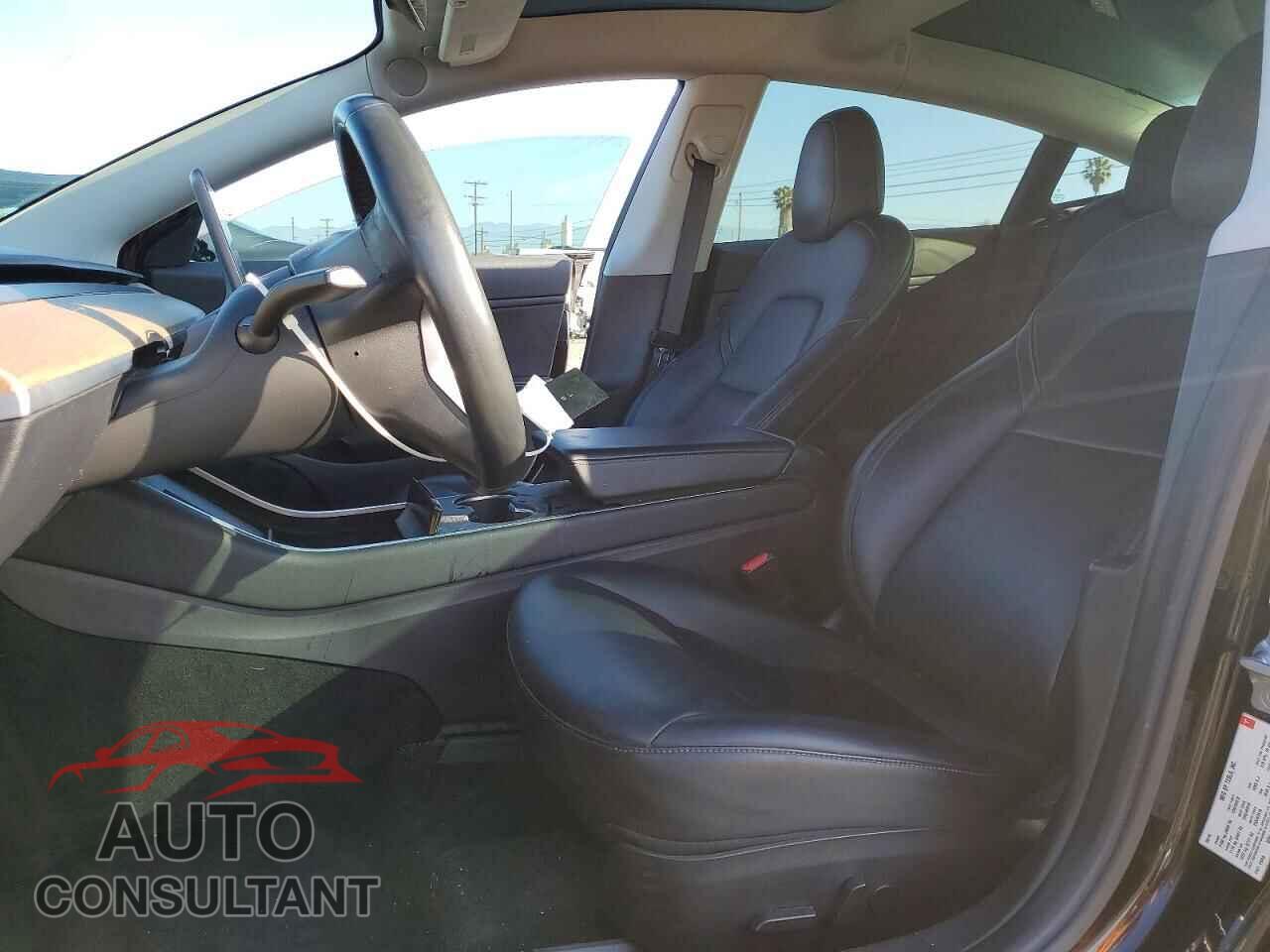 TESLA MODEL 3 2018 - 5YJ3E1EA8JF036432