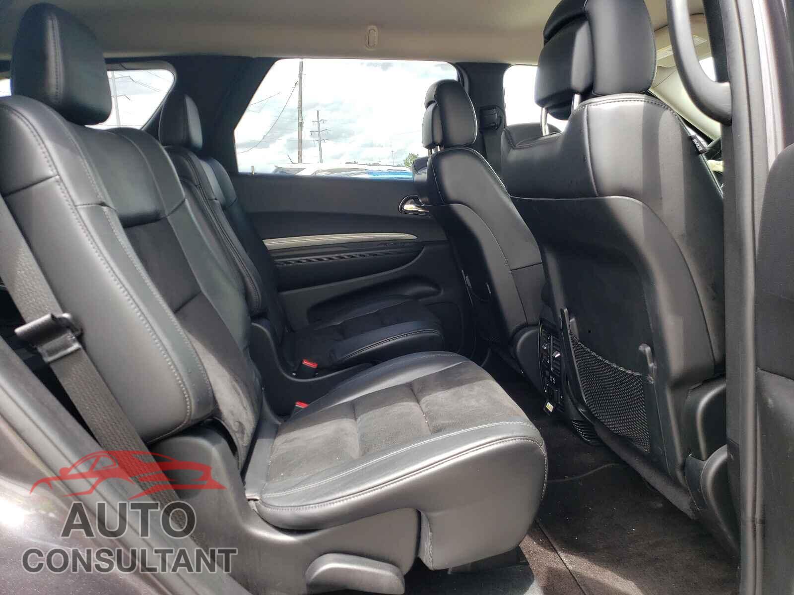 DODGE DURANGO 2018 - 1C4RDJDGXJC395636