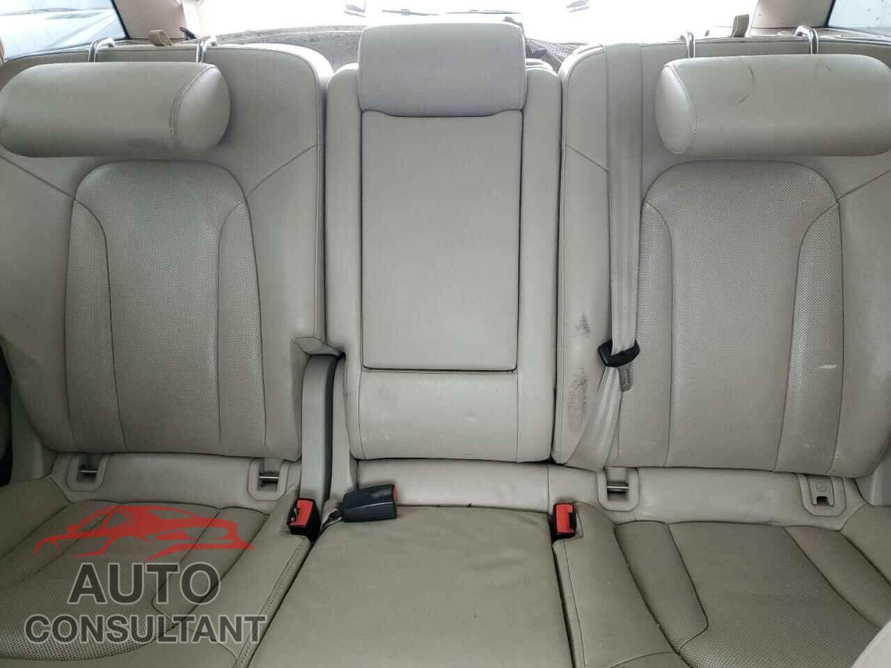 AUDI Q7 2011 - WA1VMBFE7BD004884