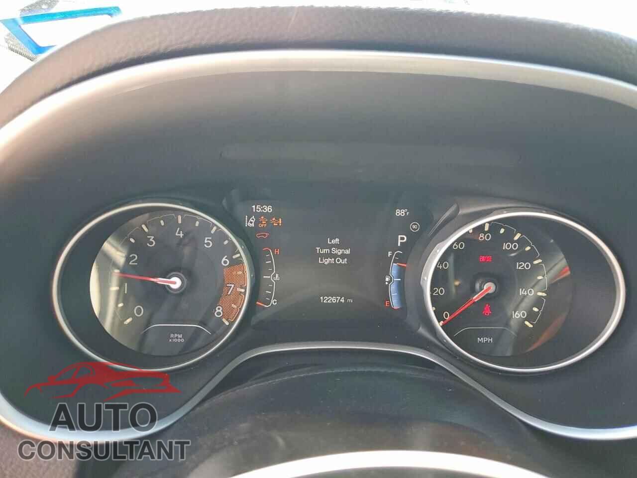 JEEP COMPASS 2018 - 3C4NJDBB1JT372251