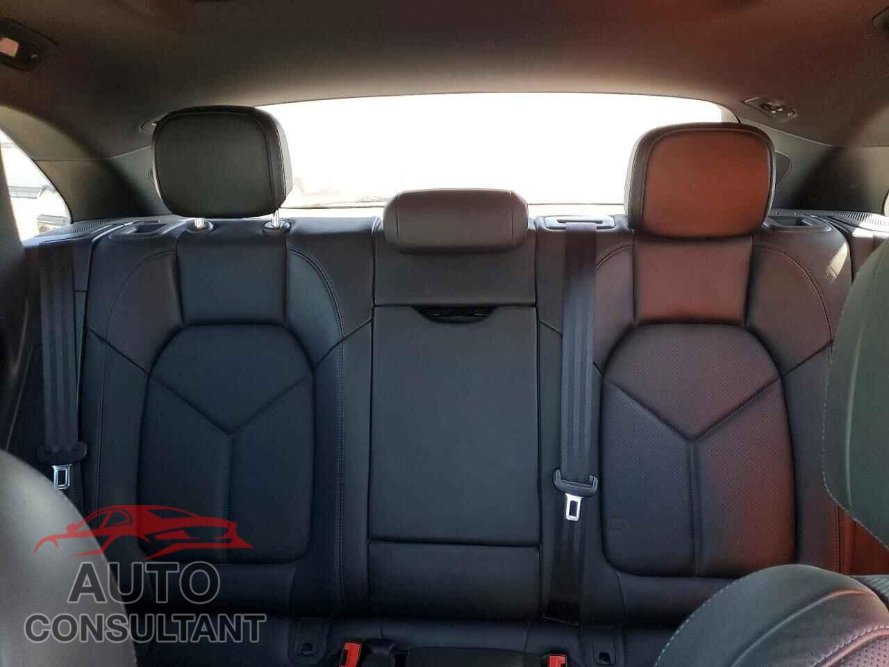 PORSCHE MACAN 2018 - WP1AB2A57JLB39948