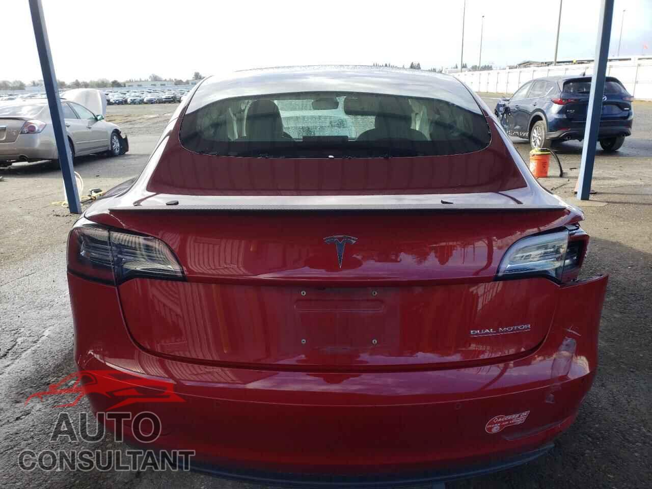 TESLA MODEL 3 2018 - 5YJ3E1EB1JF055574