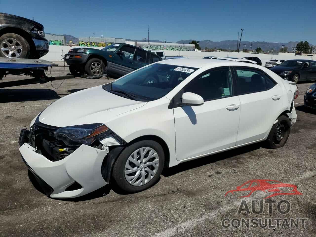 TOYOTA COROLLA 2018 - 5YFBURHE8JP775865