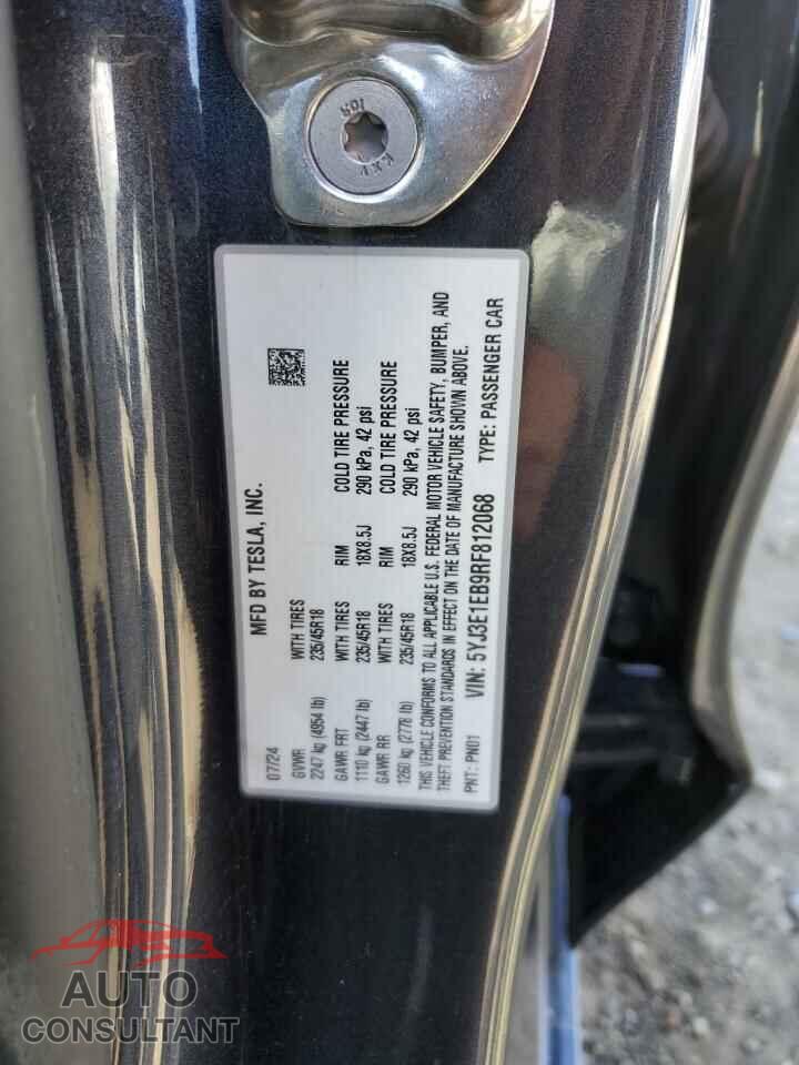 TESLA MODEL 3 2024 - 5YJ3E1EB9RF812068