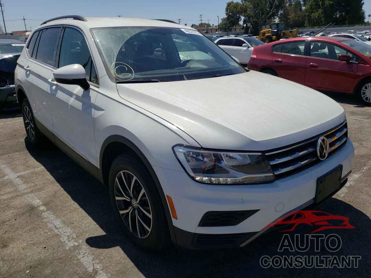 VOLKSWAGEN TIGUAN 2018 - 3VV3B7AX5JM207608