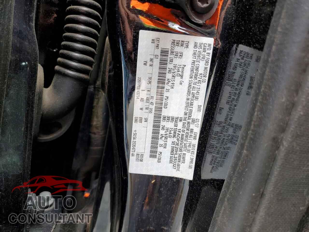 FORD FOCUS 2017 - 1FADP3E20HL253327
