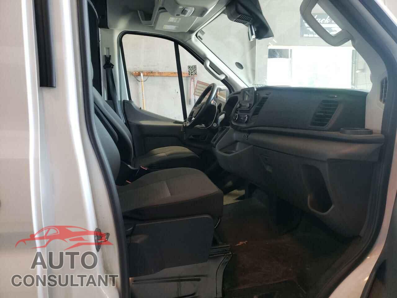 FORD TRANSIT CO 2020 - 1FTBR1C8XLKA51116