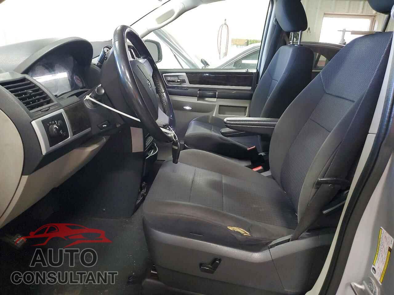 DODGE CARAVAN 2010 - 2D4RN5D15AR196875