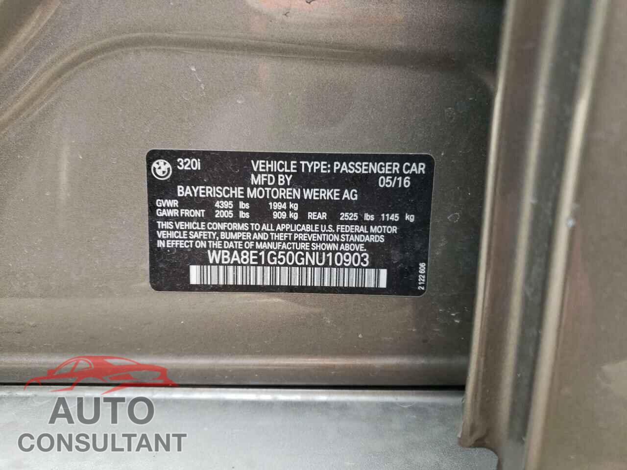 BMW 3 SERIES 2016 - WBA8E1G50GNU10903
