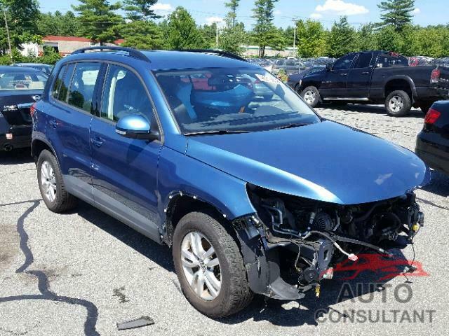 VOLKSWAGEN TIGUAN S 2017 - WVGBV7AX3HW503024