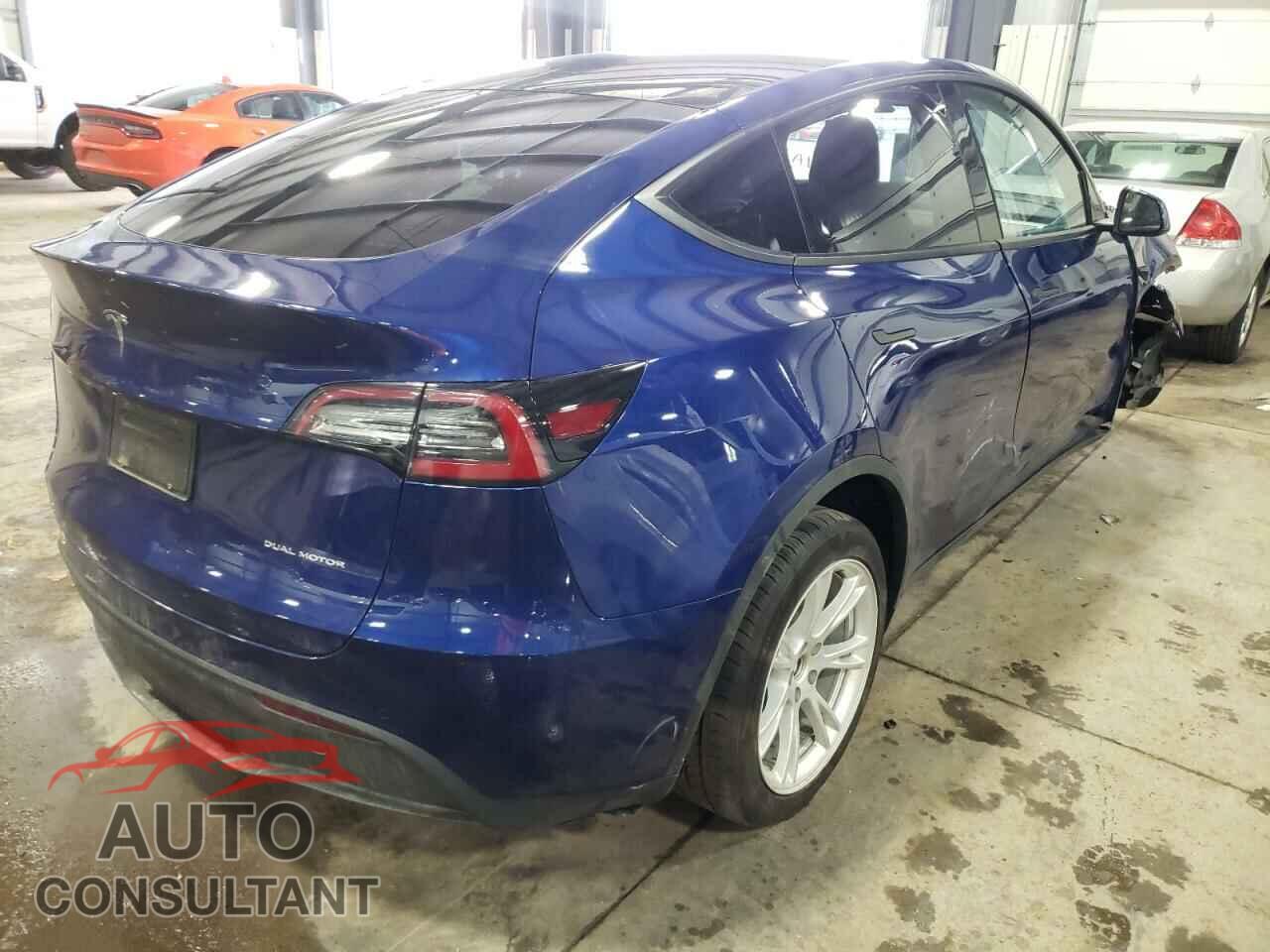 TESLA MODEL Y 2020 - 5YJYGDEE9LF034955