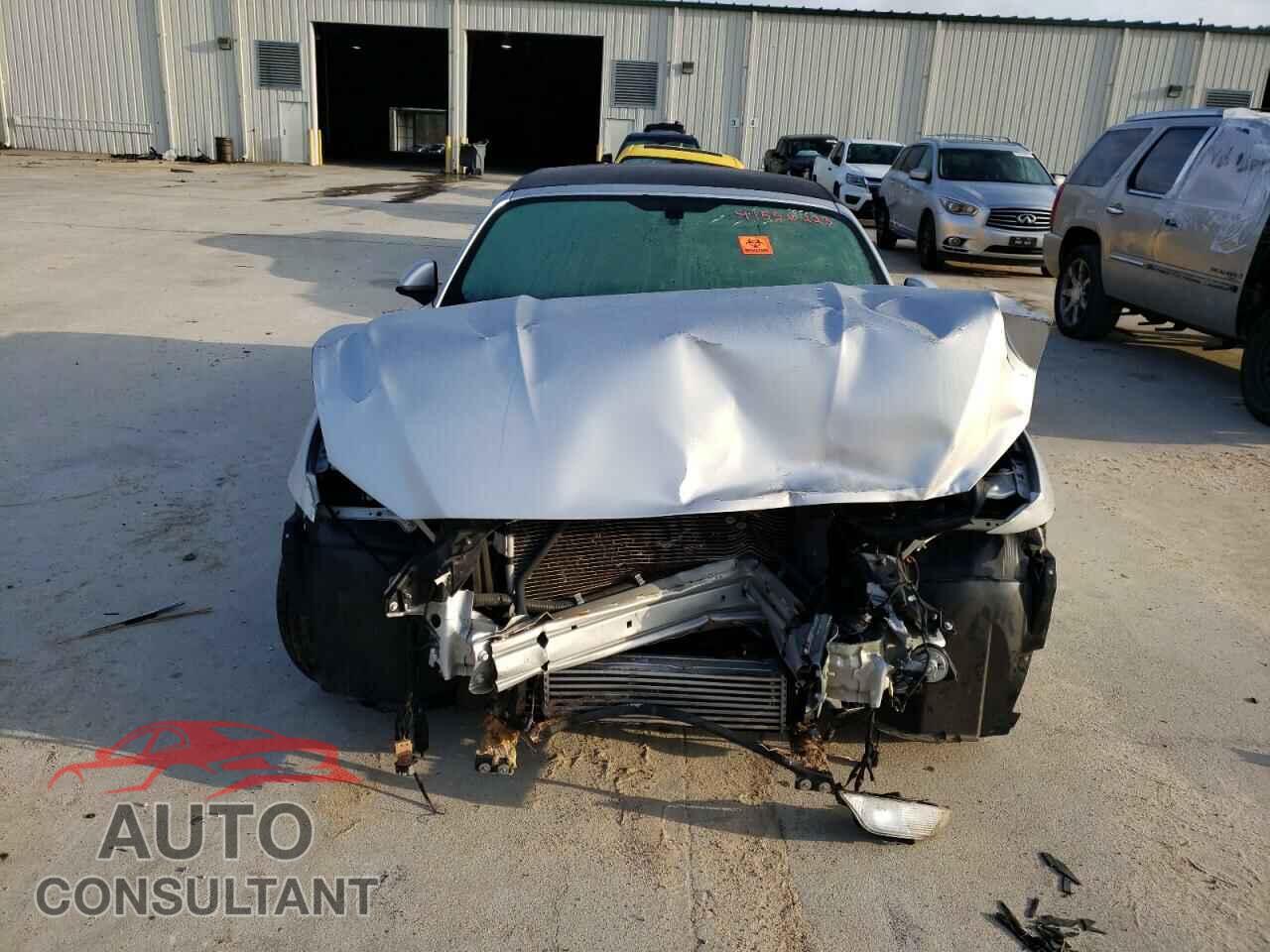 FORD MUSTANG 2017 - 1FATP8UH0H5303128