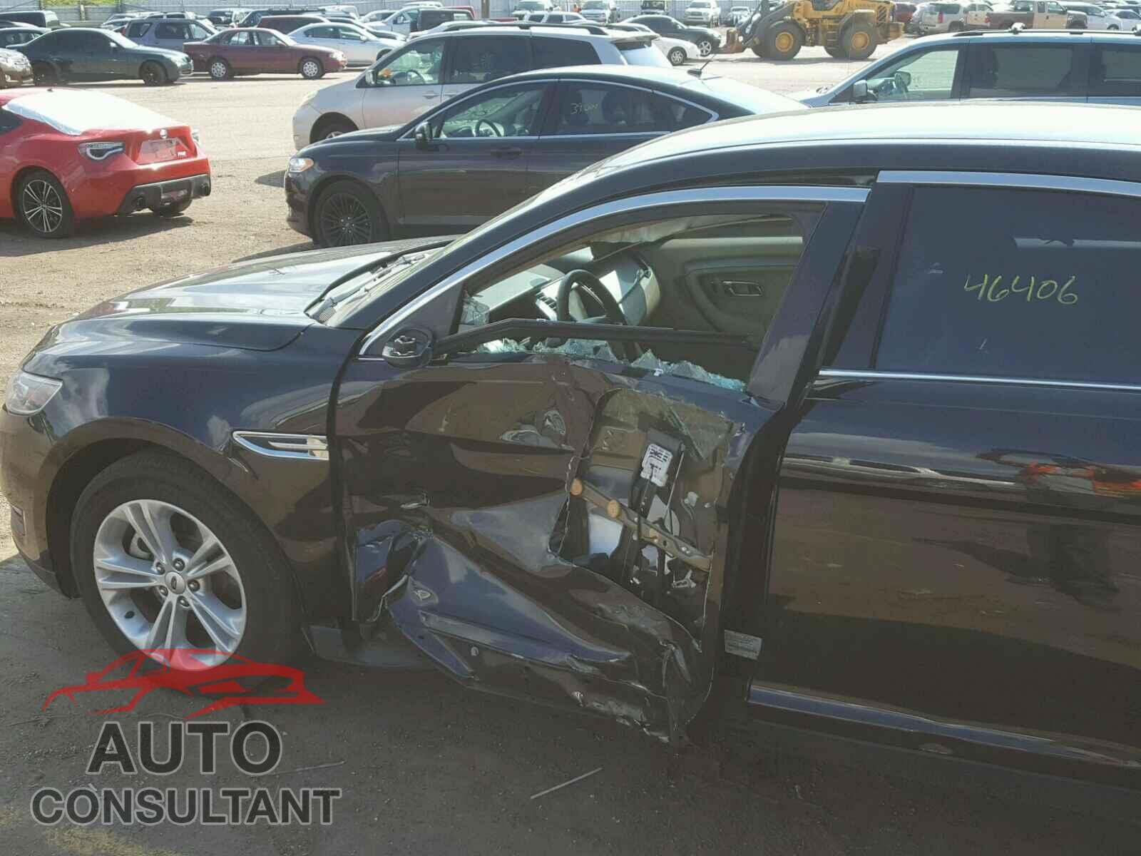 FORD TAURUS 2015 - 1FAHP2E83FG131938