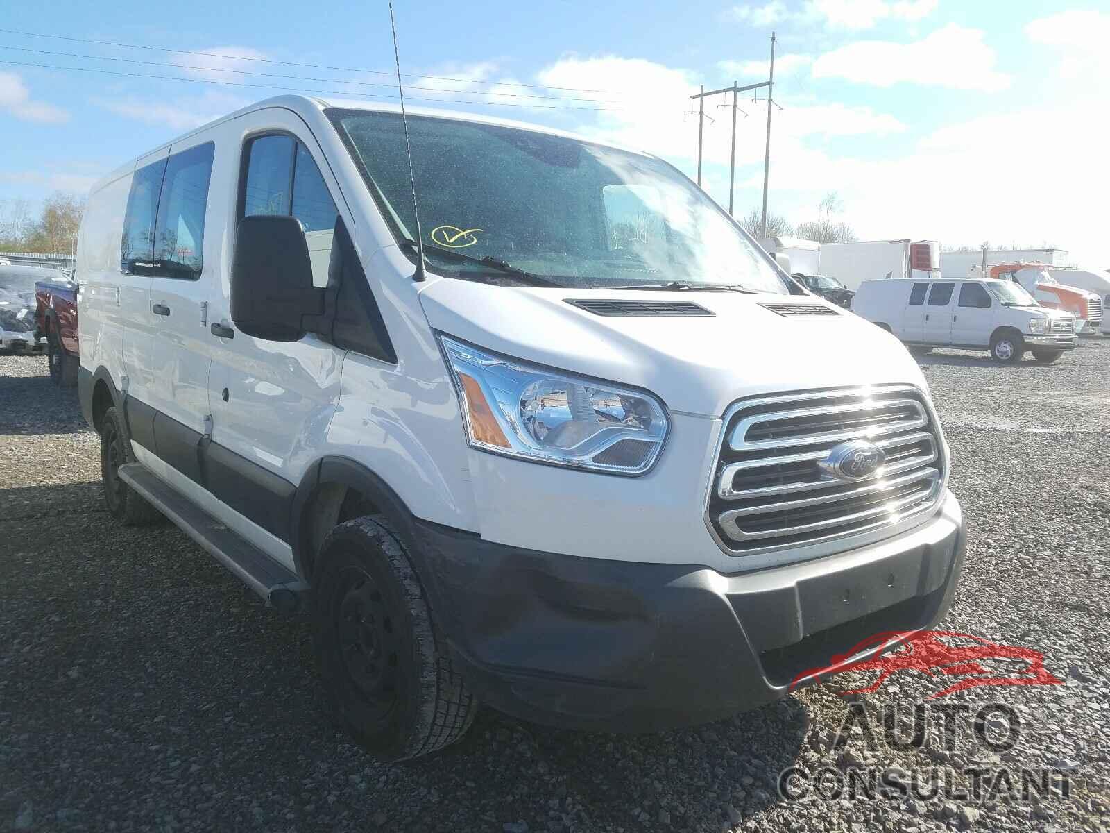 FORD TRANSIT CO 2018 - 1FTYR1ZMXJKB33018