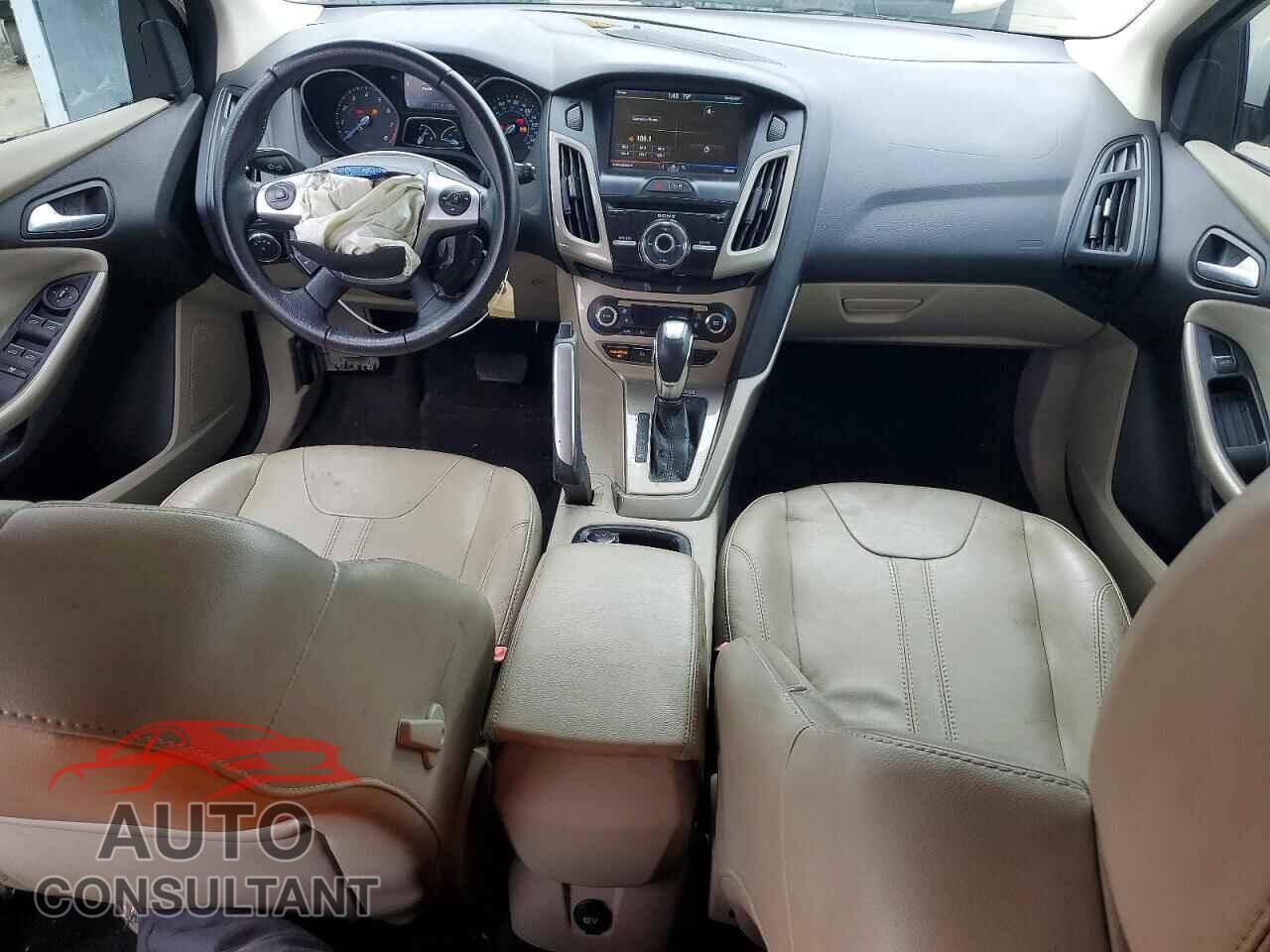 FORD FOCUS 2012 - 1FAHP3M26CL449347