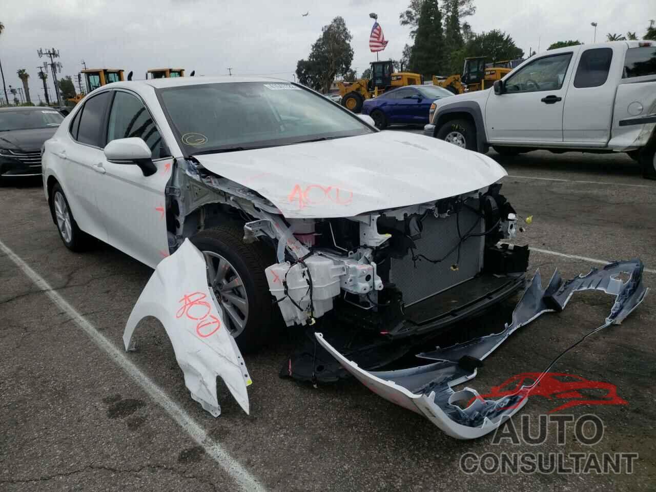 TOYOTA CAMRY 2022 - 4T1R11AK0NU663512