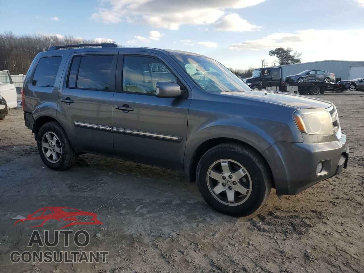 HONDA PILOT 2011 - 5FNYF4H99BB083556