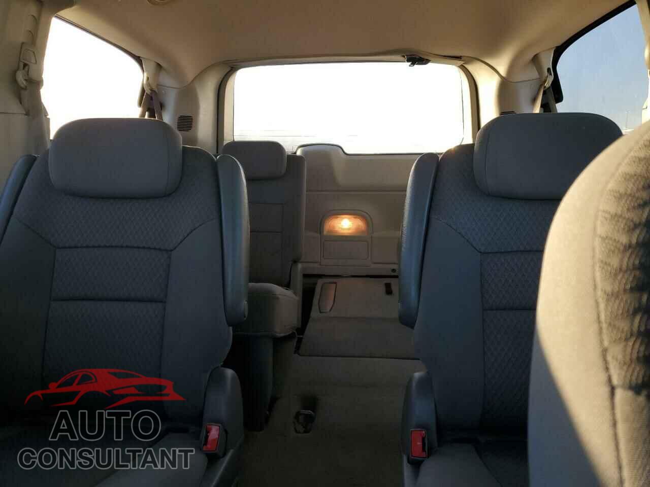 DODGE CARAVAN 2010 - 2D4RN4DE3AR348858