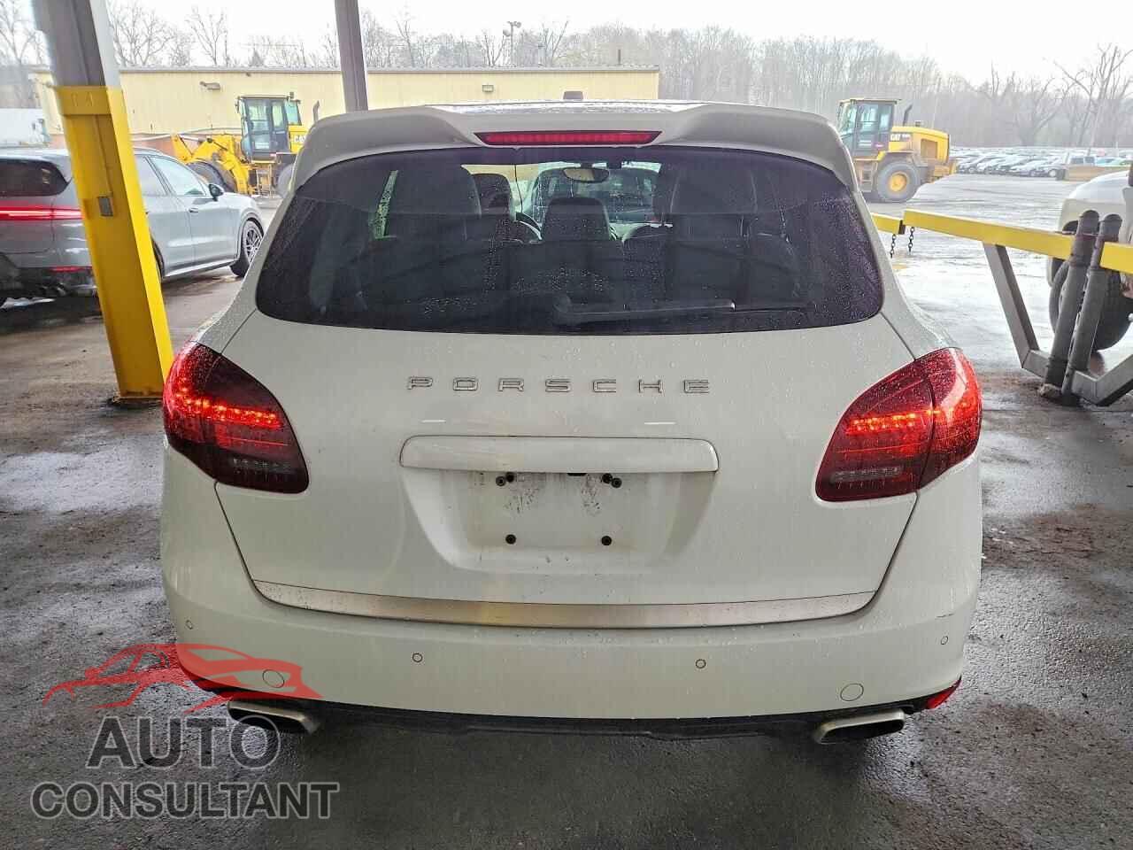 PORSCHE CAYENNE 2014 - WP1AF2A28ELA44556